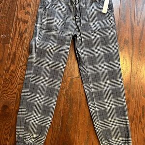 Women’s Tinseltown Black and White Plaid Pants